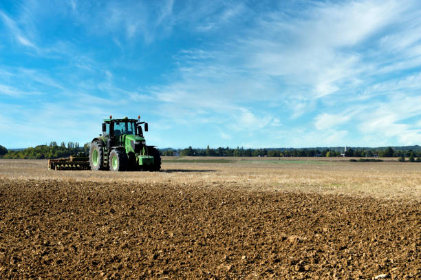 agrícola de campo - tillage fotografías e imágenes de stock