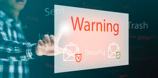Email concept with laptop spam and virus computer monitor internet security concept, businessman reading electronic mail with a laptop. Spam, junk and e-marketing on screen, Spam Email Pop-up Warning. concepto de correo electrónico con computadora portátil spam y virus computadora monitor de seguridad de internet concepto, hombre de negocios leyendo correo electrónico con una computadora portátil. spam, basura y e-marketing en pantalla, spam email p