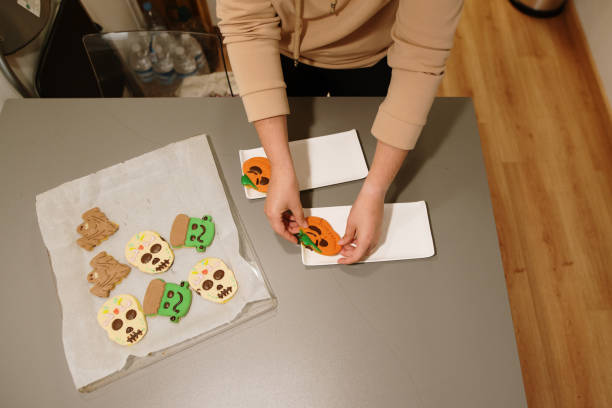 istock Halloween themed cookies in dishes 1429078513