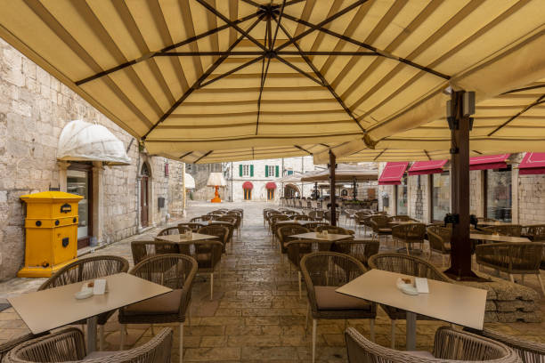 istock Empty outdoor street hotel restaurant 1429096360
