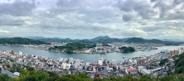 A water channel in the Seto Inland Sea that separates Honshu and Mukaishima, called the Onomichi Channel