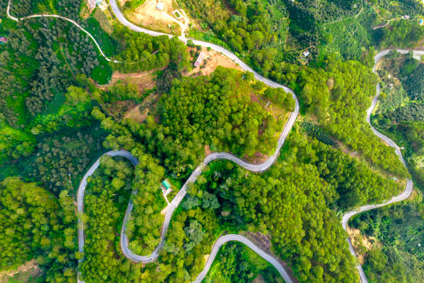 Dran pass seen from above is beautiful and majestic Dran pass seen from above is beautiful and majestic. This is the most beautiful and dangerous pass in Da Lat of Vietnam dalat stock pictures, royalty-free photos & images