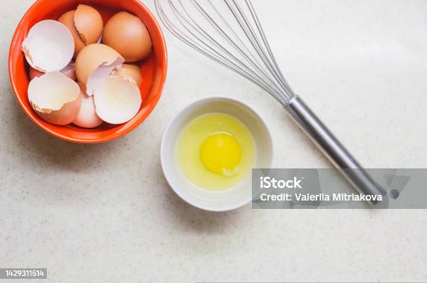 Whisk Top in Shell Whisk Top in Shell