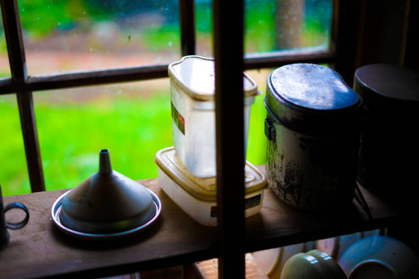 istock Many dishes placed on the windows 1429385015