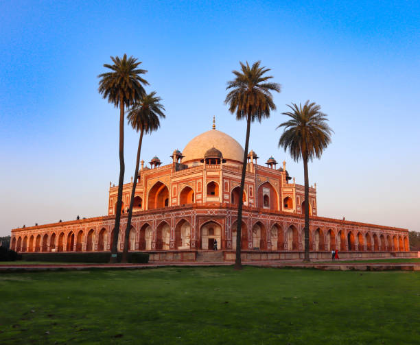 humayun,s tomb , sarai kale khan new delhi - delhi imagens e fotografias de stock