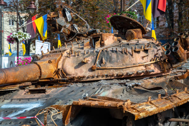 独立記念日前のパレードでウクライナとの戦争でロシアの軍事装備を破壊した。 - armed forces kyiv ukraine eastern europe ストックフォトと画像