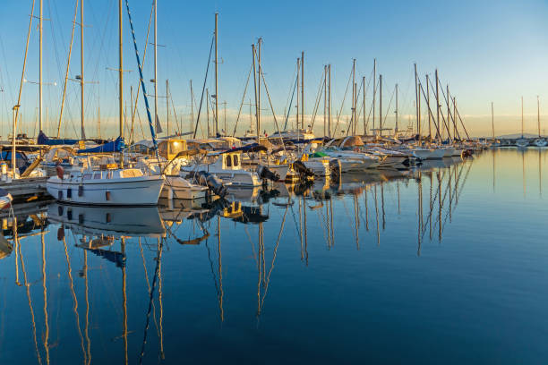 port des issambres, français riviera - marina photos et images de collection