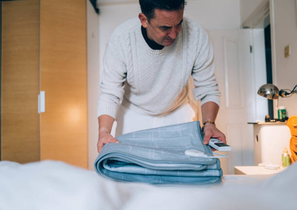 istock Using Electric Blanket in Winter during Energy Crisis 1429545296
