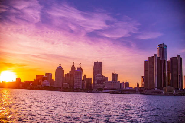 istock Downtown Detroit sunset 1429563757