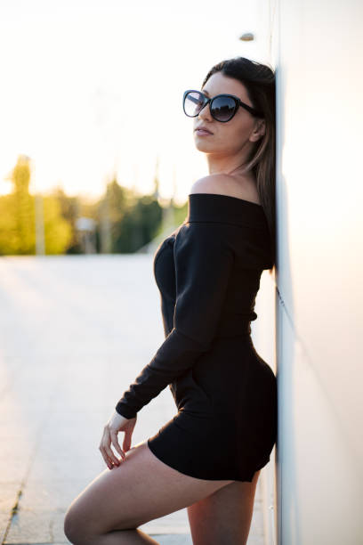 istock Beautiful Woman 1429625413