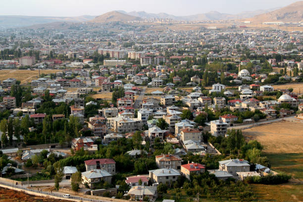 the city of van in the eastern anatolia region - van imagens e fotografias de stock