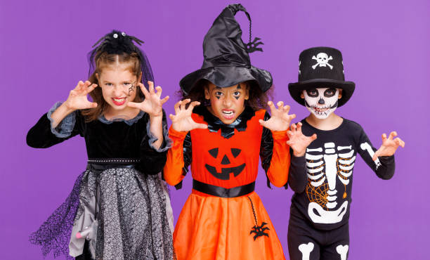 6,500+ Boy Dressed As Girl For Halloween Stock Photos, Pictures ...