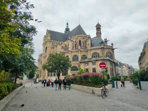 Saint-Eustache church Panoramic view of the Saint-Eustache church located in the historic district of Les Halles in Paris église saint eustache stock pictures, royalty-free photos & images