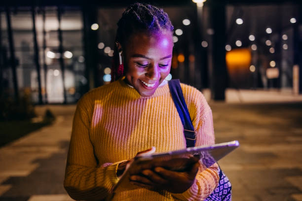 istock Woman uses a tablet 1429710995