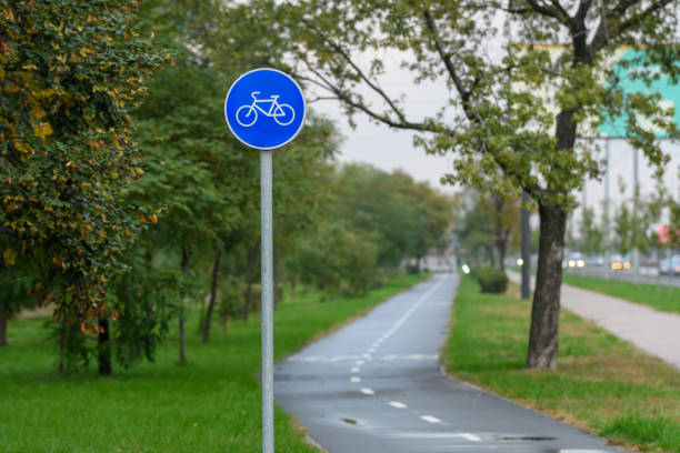 istock road sign cyclist bike path 1429754358