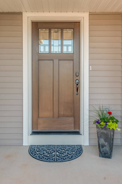 istock Close up of front door 1429771576