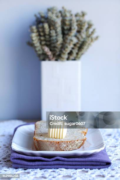 Pieczywo I Masło Na Śniadanie - zdjęcia stockowe i więcej obrazów Beżowy - Beżowy, Białko, Część