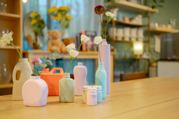 Vase from with recycle plastic bottles for zero waste .