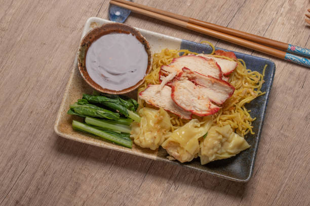 istock Dry pork wonton noodles Recipe 1429900200