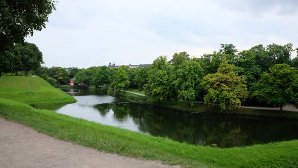 istock A green park and a lake 1430021488