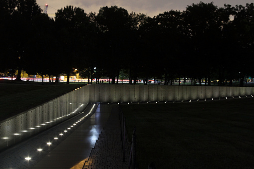 Vietnam Veterans Memorial at night