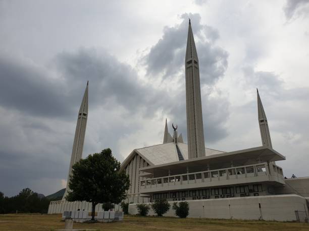 istock Beautiful Faisal Mosque Islamabad 1430052380