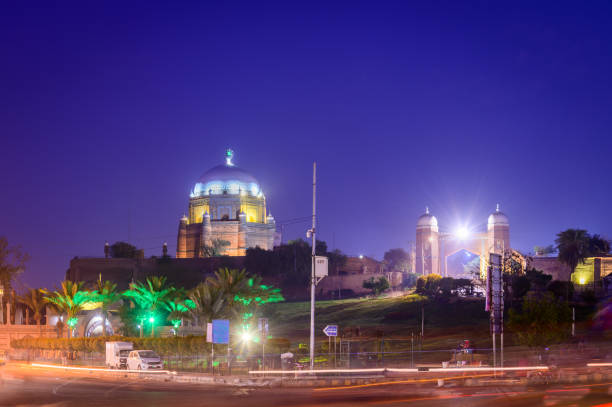 istock Shah Rukhne Alam Shrine 1430094419