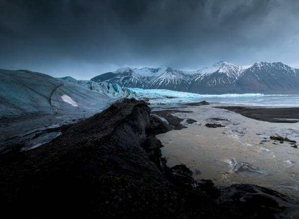 istock Dramatic and Moody Svinafellsjokull Glacier in Iceland 1430108731