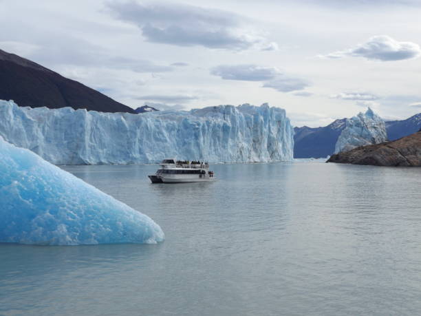 istock The amazing Glaciar Perito Moreno 1430153684
