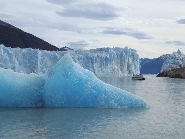 istock The amazing Glaciar Perito Moreno 1430153688