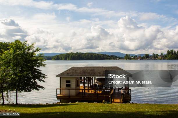 Lake Anna Stock Photo - Download Image Now - Lake, Virginia - US State, Building Exterior