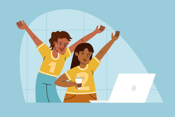 ilustrações, clipart, desenhos animados e ícones de dois amigos multiraciais torcem enquanto assistem jogo de esportes no laptop no café - coffee time