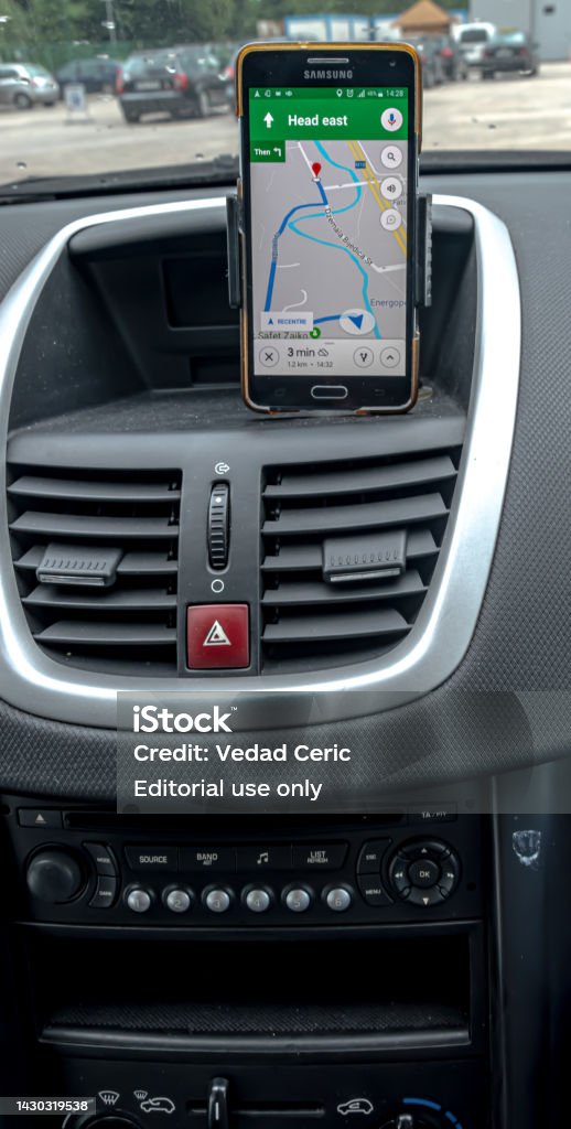 Using Google Map Navigation On Android Phone Stock Photo - Download ...