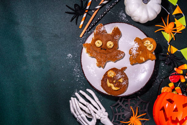 istock Funny Halloween pancakes 1430674268
