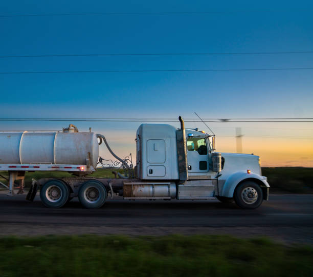 semi truck transporting chemicals/propane in new mexico, usa - oil industry industry new mexico oil drill imagens e fotografias de stock