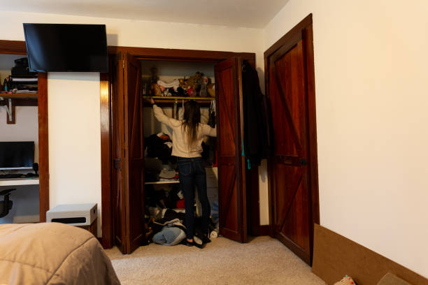 istock Receiving large package at front door from online order sequential 1430812481
