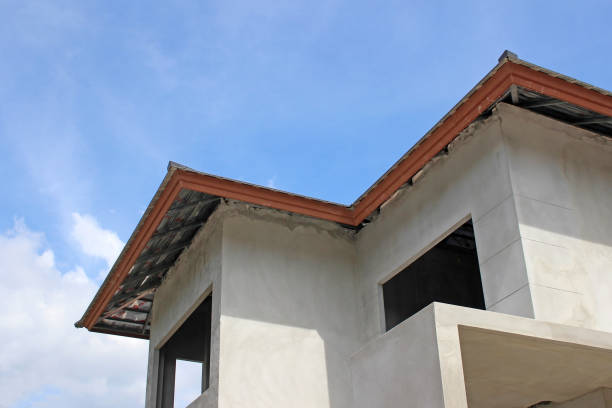 istock Frame of a new build house 1430875955