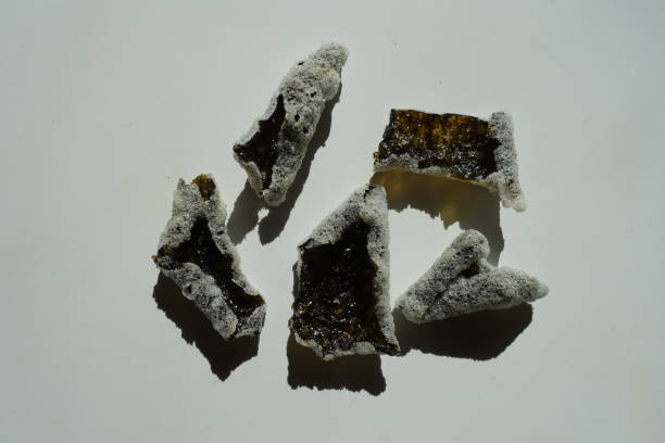 istock Top view of five crispy roasted seaweed chips 1430937707