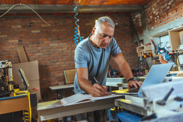 istock Technology pairs so well with his business 1430965694