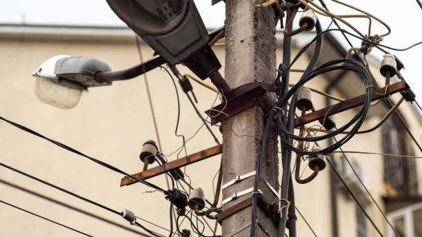 istock Street lamp with cables against the blurred background 1430997547