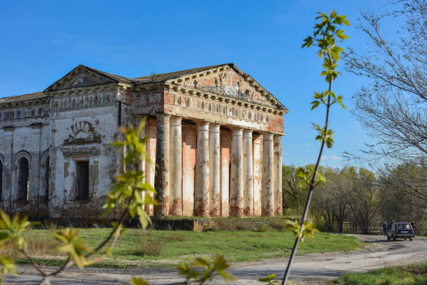 istock abandoned Orthodox church, abandoned temple with columns 1431095026