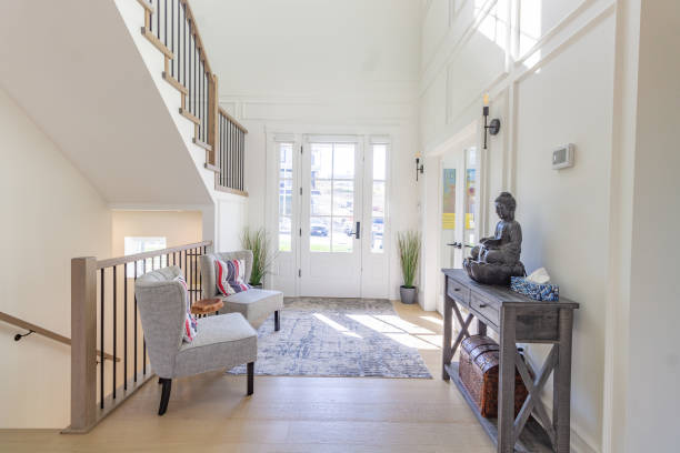 istock Big entry way foyer with a decorative Buddha 1431099130