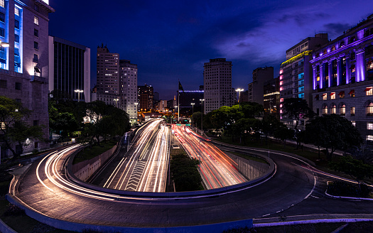 Night view of Avenida Vinte e Três de Maio at the Anhangabaú region, with a view in the background to Praça da Bandeira, downtown São Paulo.