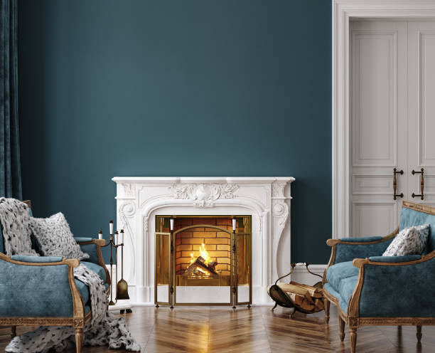 mockup domestico, interni classici scuri con camino acceso - fireplace living room door wall foto e immagini stock