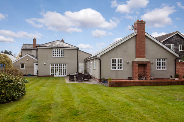istock Extended traditional detached cottage 1431332060