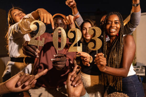 istock Friends celebrating New Year Party 1431360009