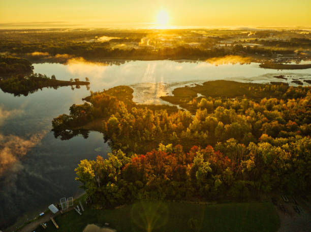 istock Autumn Sunrise Fog 1431387973