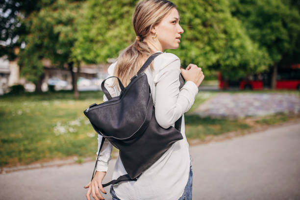 istock Beautiful modern woman 1431424457