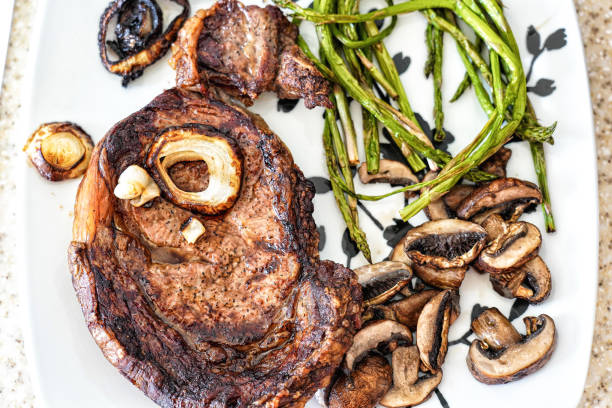 istock Homemade steak and vegetables 1431581102