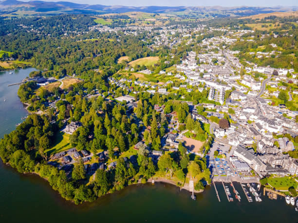 aerial view of bowness-on-windermere in lake district, a region and national park in cumbria in northwest england - cumbria hiking keswick english lake district imagens e fotografias de stock